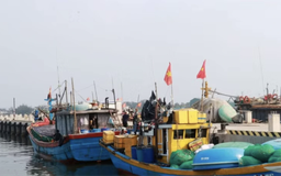 Kiểm soát tàu thuyền, an toàn giao thông trước áp thấp nhiệt đới