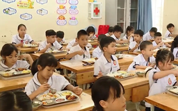 Tăng cường giám sát, bảo đảm an toàn bữa ăn học đường