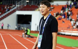 HLV Kim Sang Sik nhận tin buồn trước FIFA ASEAN Cup 2026