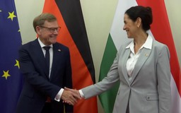 Đức, Hungary nỗ lực khôi phục quan hệ song phương