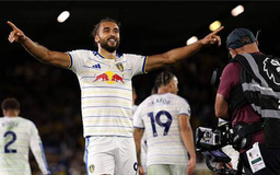 Newcastle nhận thất bại nặng nề trước Leeds