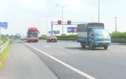 Lắp biển báo ở những điểm xử lý vi phạm khoảng cách an toàn