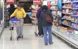 Anh đối mặt áp lực lạm phát và chi phí vay tăng