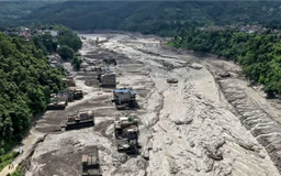 Trung Quốc tăng cường viện trợ khẩn cấp cho Nepal sau lũ quét