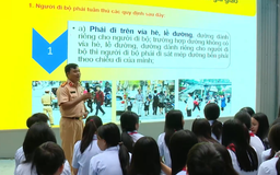 Xây dựng văn hoá giao thông từ những mái trường