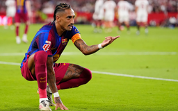 Raphinha tỏa sáng trong chiến thắng thứ 7 liên tiếp của Barcelona