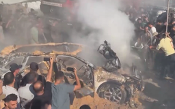 Israel tiếp tục tấn công trên khắp Gaza