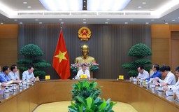 Thủ tướng Lê Minh Hưng : Xử lý dứt điểm việc thiếu sách giáo khoa