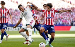 Real Madrid thua derby trong thế mất người