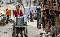 UAE bàn giao thêm 9 xe bồn nước sạch cho Dải Gaza