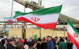 Iran cảnh báo đáp trả các nước hạn chế chuyến bay của Tehran