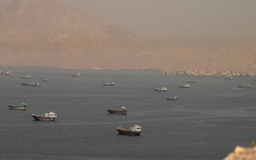 Iran cảnh báo đáp trả nếu xuất khẩu dầu bị cản trở