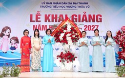 Chủ tịch MTTQ thành phố dự khai giảng Tiểu học Vương Thừa Vũ