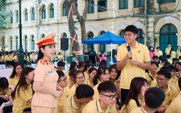 Hơn 1.000 học sinh THPT được hướng dẫn lái xe an toàn