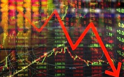 VN-Index giảm mạnh hơn 31 điểm