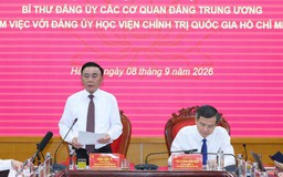 Nghiên cứu lý luận gắn với tổng kết thực tiễn