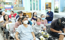 Mục tiêu 100% người cao tuổi có thẻ BHYT
