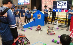 Học sinh Việt Nam chinh phục thử thách robotics