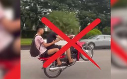 Xử lý nghiêm hành vi bốc đầu xe máy quay clip "sống ảo"