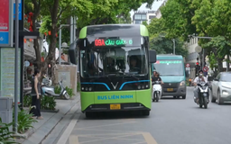 Tuyến số 33 thay toàn bộ xe diesel bằng xe buýt điện