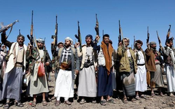 Saudi Arabia và Houthi cảnh báo đáp trả lẫn nhau