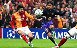 Barcelona ngược dòng thắng đậm ở Champions League