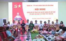 Xã Vân Đình sắp xếp 5 phòng chuyên môn trực thuộc UBND
