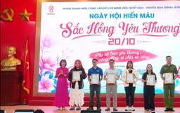 Ngày hội ‘Sắc hồng yêu thương’
