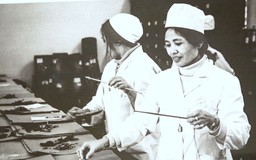 Tìm lại Việt Nam trong những bức ảnh