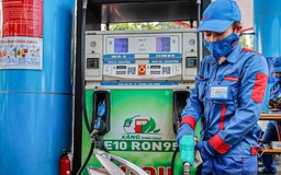 Petrolimex bán xăng dầu thấp hơn giá điều hành 300 đồng/lít