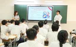 Đưa tiếng Anh từ môn học trở thành "sinh ngữ"