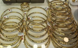 Giá vàng, bạc trong nước đồng loạt tăng trong khi tỷ giá giảm