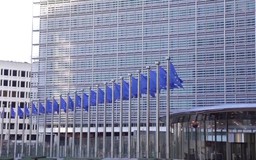 EU khẳng định chưa dỡ bỏ các biện pháp trừng phạt Nga