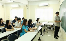Giữ chân người giỏi, phát triển đội ngũ tiến sĩ