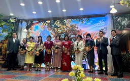 Tôn vinh những nữ chiến sĩ áo trắng