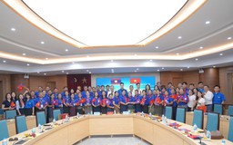 Xã Gia Lâm giao lưu, hợp tác thanh niên Viêng Chăn