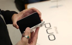 Apple chính thức mở bán iPhone Duo - Mẫu điện thoại gập đầu tiên