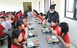 Yêu cầu công khai thực đơn bữa ăn bán trú tại trường học