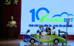 Lan toả văn hoá phục vụ xe buýt văn minh, chuyên nghiệp