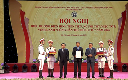 HLV Mai Đức Chung được vinh danh Công dân Thủ đô ưu tú năm 2026