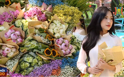 Xao xuyến chụp ảnh trên phố Phan Đình Phùng độ vào thu