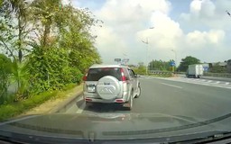 Ô tô phanh gấp, đè vạch để ra khỏi cao tốc