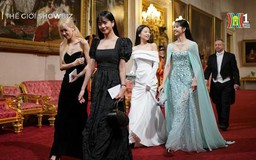 BLACKPINK lộng lẫy xuất hiện tại Cung điện Buckingham