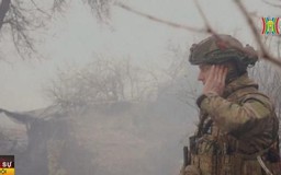 Mưa tuyết gây khó khăn cho binh sĩ Ukraine tại Bakhmut