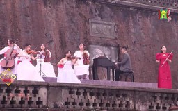 Ngày xuân long phụng sum vầy