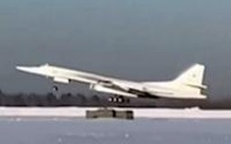 Tổng thống Nga Vladimir Putin trải nghiệm máy bay chiến đấu hạt nhân Tu-160M