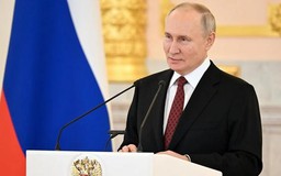 Vị thuyền trưởng phù hợp của nước Nga Vladimir Putin