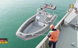 Ukraine dùng xuồng không người lái tấn công tàu chiến Nga