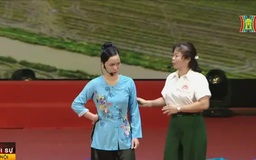 Cán bộ dân vận phải mắt trong, tai nghe, chân đi...