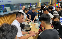 Hỗ trợ hành khách tránh bão tại bến xe
